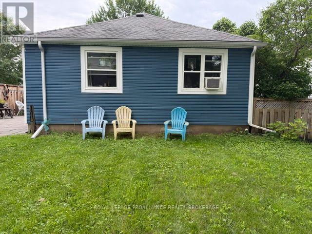 












75 SCOTT STREET

,
Kingston (Central City East),




Ontario
K7L1L6

