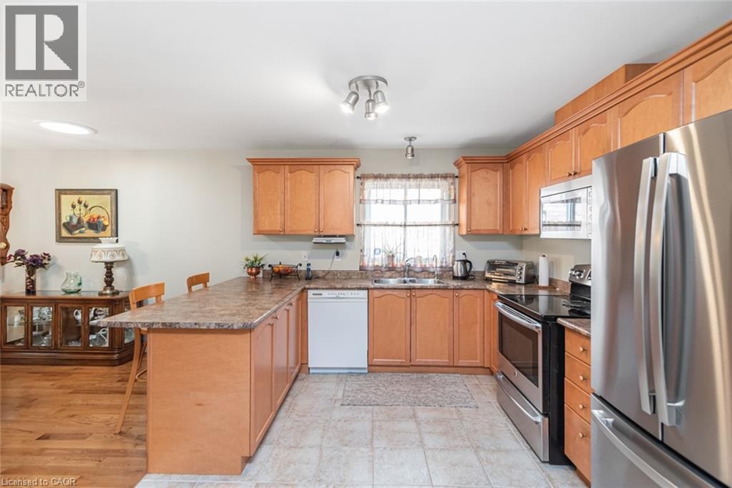 












80 VINIFERA Drive

,
Grimsby,




Ontario
L3M5S6

