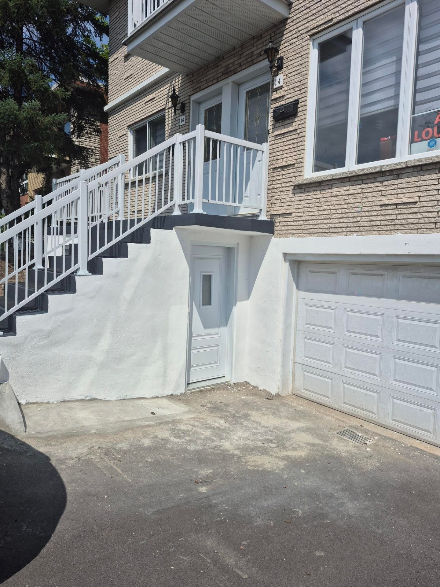









14A


Rue de Bayeux

,
Laval (Laval-des-Rapides),




QC
H7N4L4

