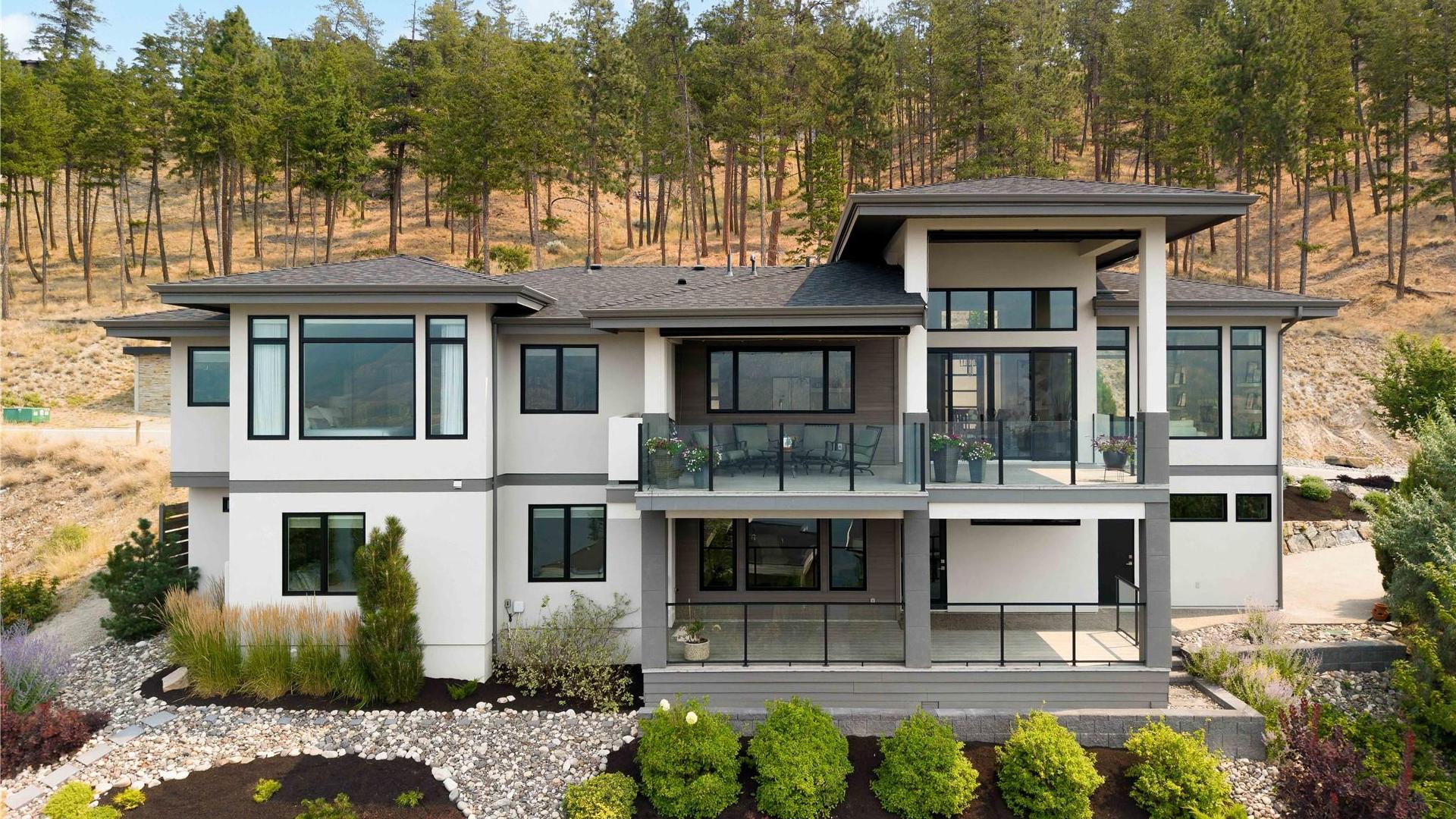 









3320


Acacia

Lane,
Kelowna,




BC
V1V 3G1

