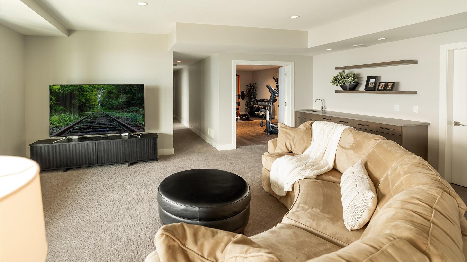 









3320


Acacia

Lane,
Kelowna,




BC
V1V 3G1

