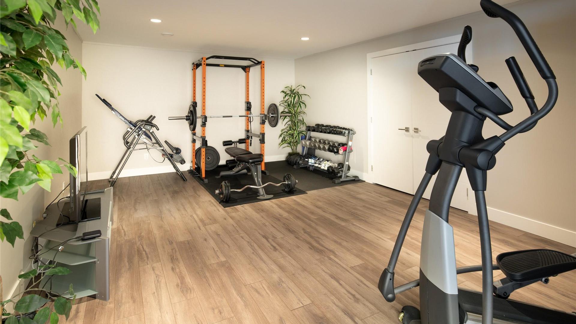 









3320


Acacia

Lane,
Kelowna,




BC
V1V 3G1

