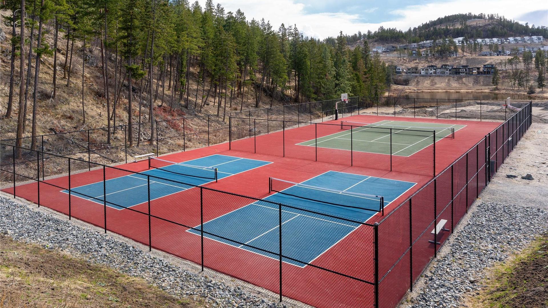 









3320


Acacia

Lane,
Kelowna,




BC
V1V 3G1

