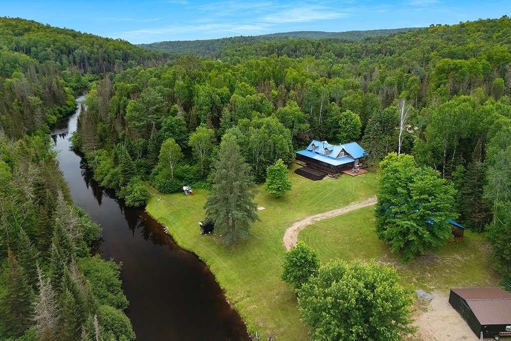 









1264

 - 1282


Ch. Picanoc

,
Otter Lake,




QC
J0X2P0

