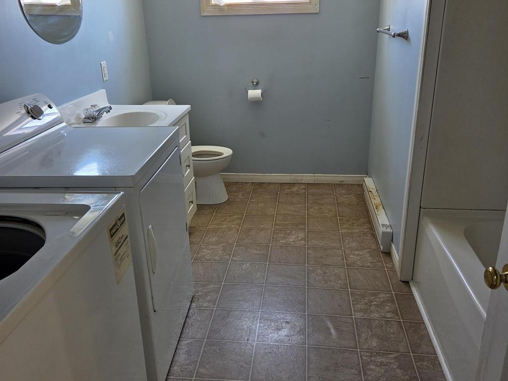 












237 Fraser Rd

,
Harmony,




NS
B6L 3K9

