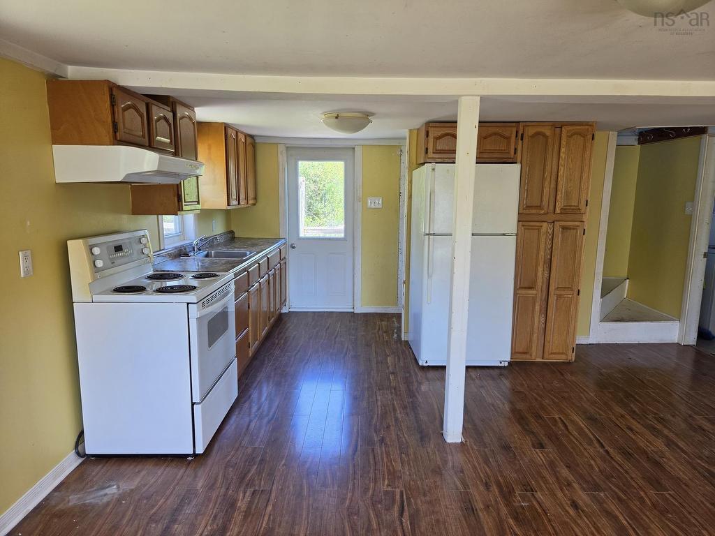 












237 Fraser Rd

,
Harmony,




NS
B6L 3K9


