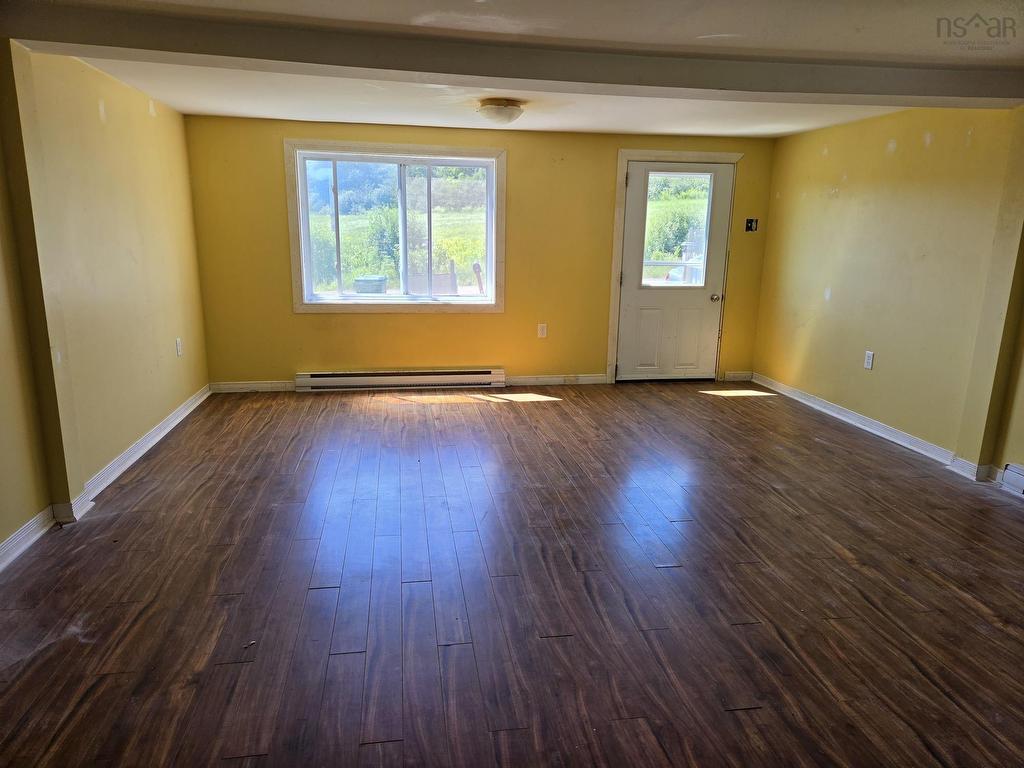 












237 Fraser Rd

,
Harmony,




NS
B6L 3K9

