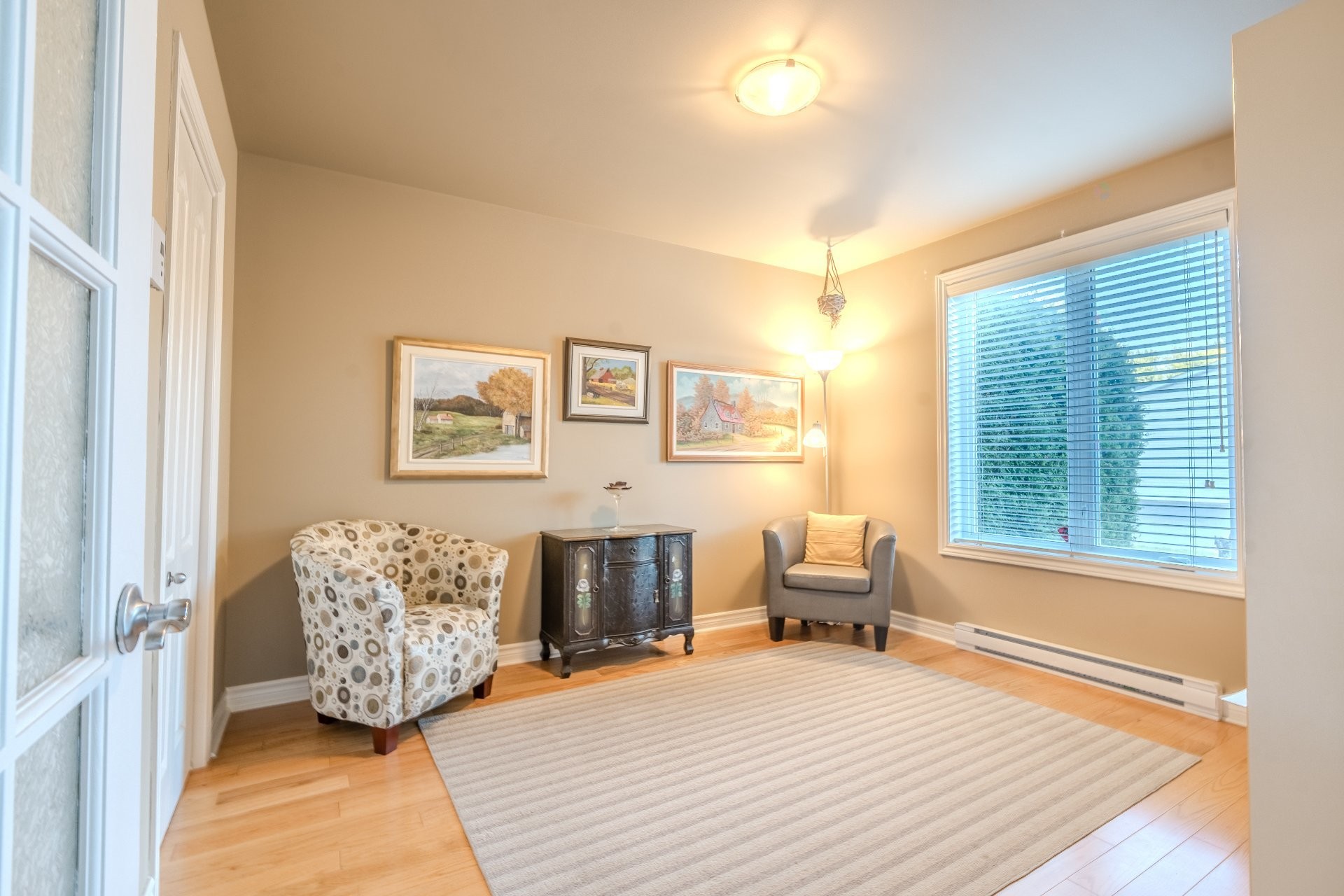 









1161


Rue Lise

,
Lavaltrie,




QC
J5T0E3

