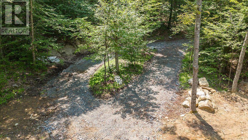 












LOT #15 - 101 GRYFFIN BLUFFS LANE

,
Huntsville (Brunel),







Ontario
P0B1M0


