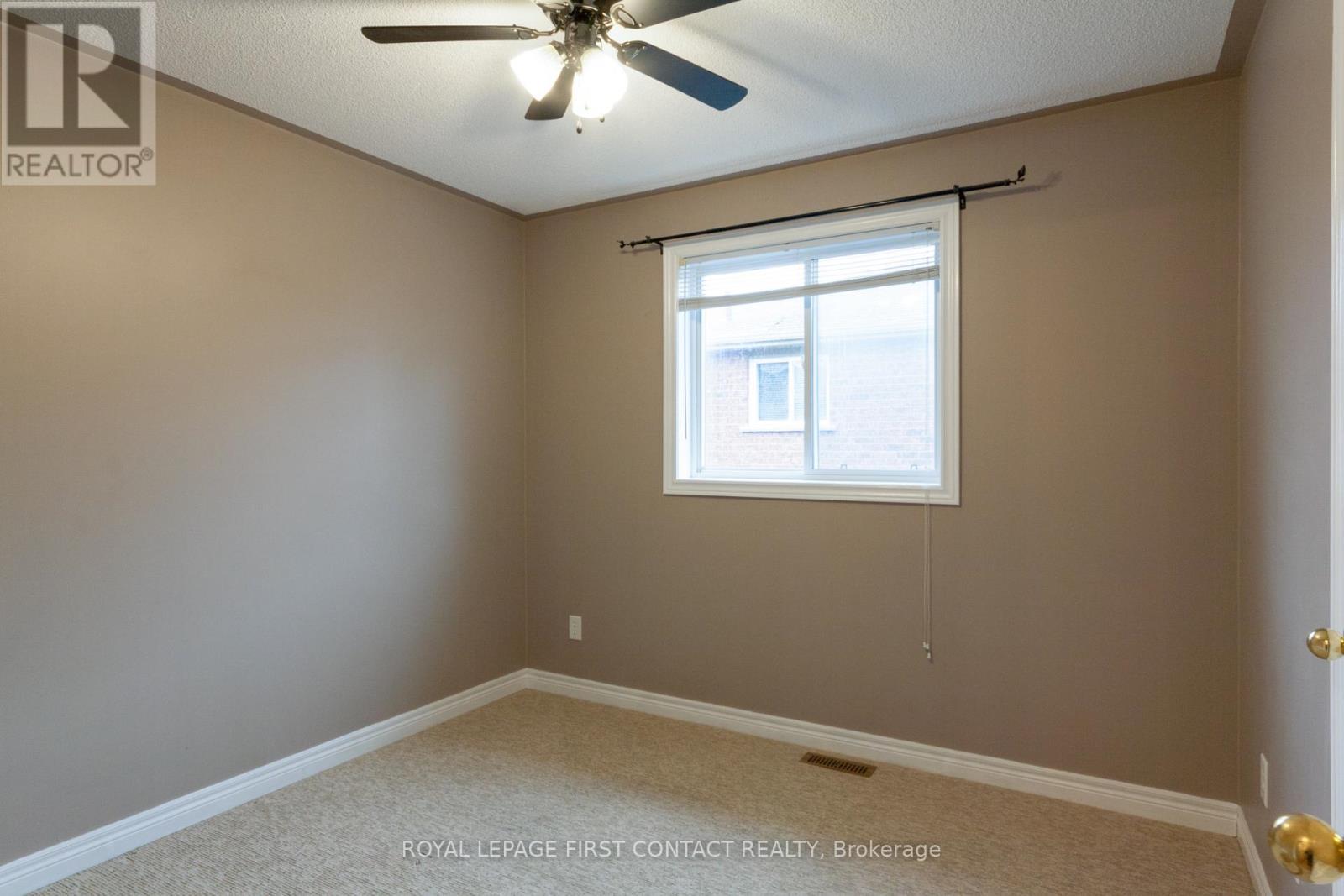 












UPPER - 238 WESSENGER DRIVE

,
Barrie,




Ontario
L4N8R4

