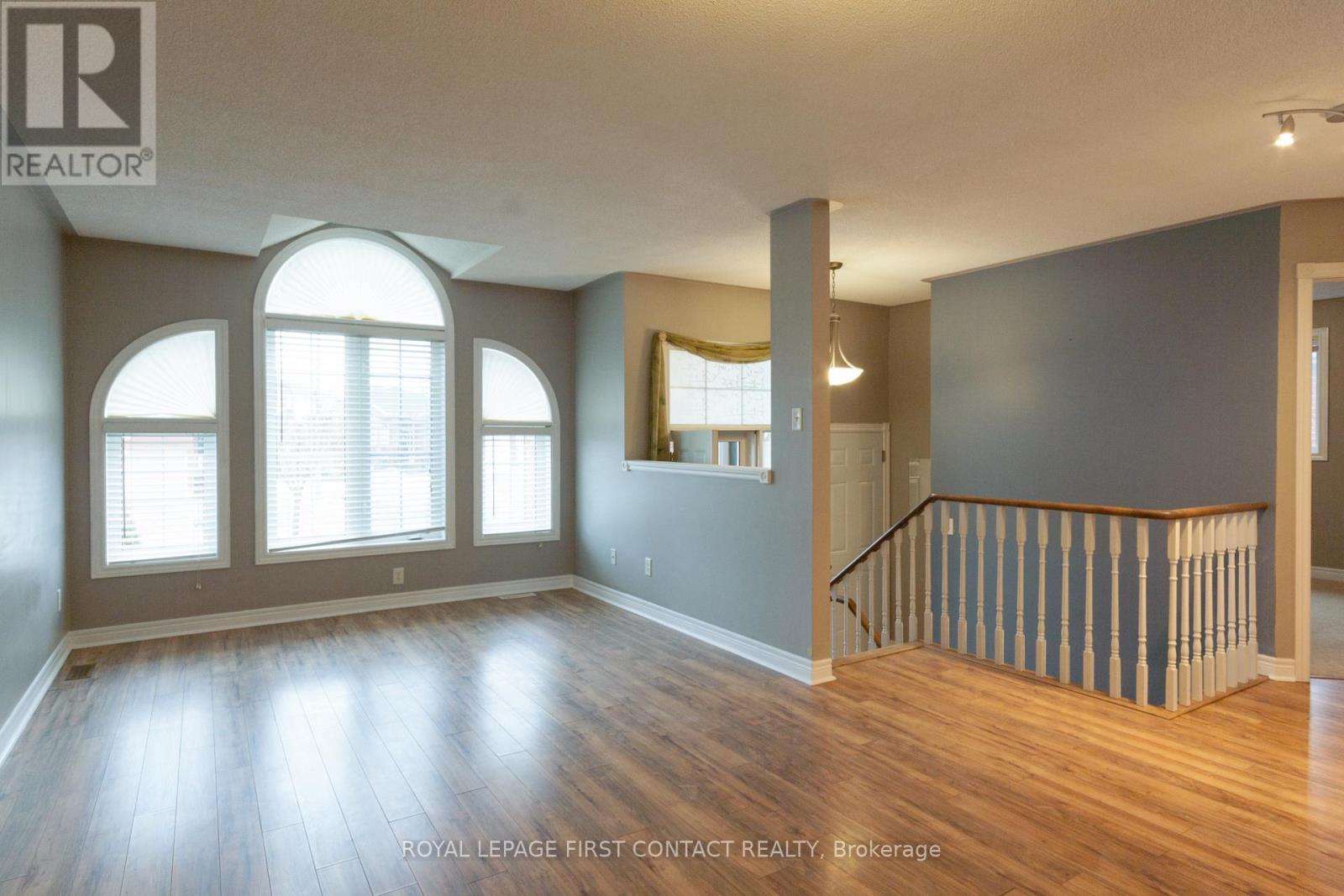 












UPPER - 238 WESSENGER DRIVE

,
Barrie,




Ontario
L4N8R4

