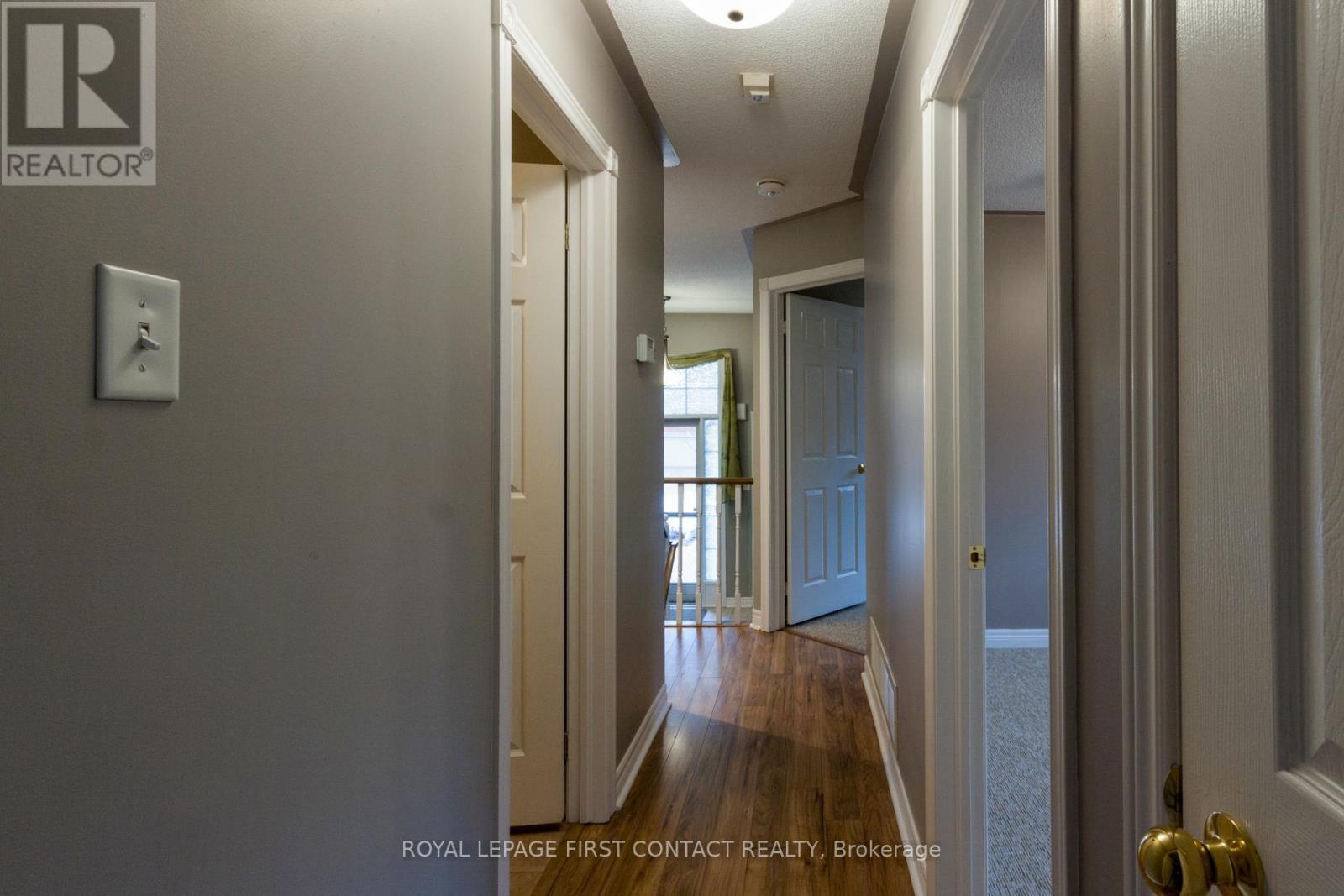 












UPPER - 238 WESSENGER DRIVE

,
Barrie,




Ontario
L4N8R4

