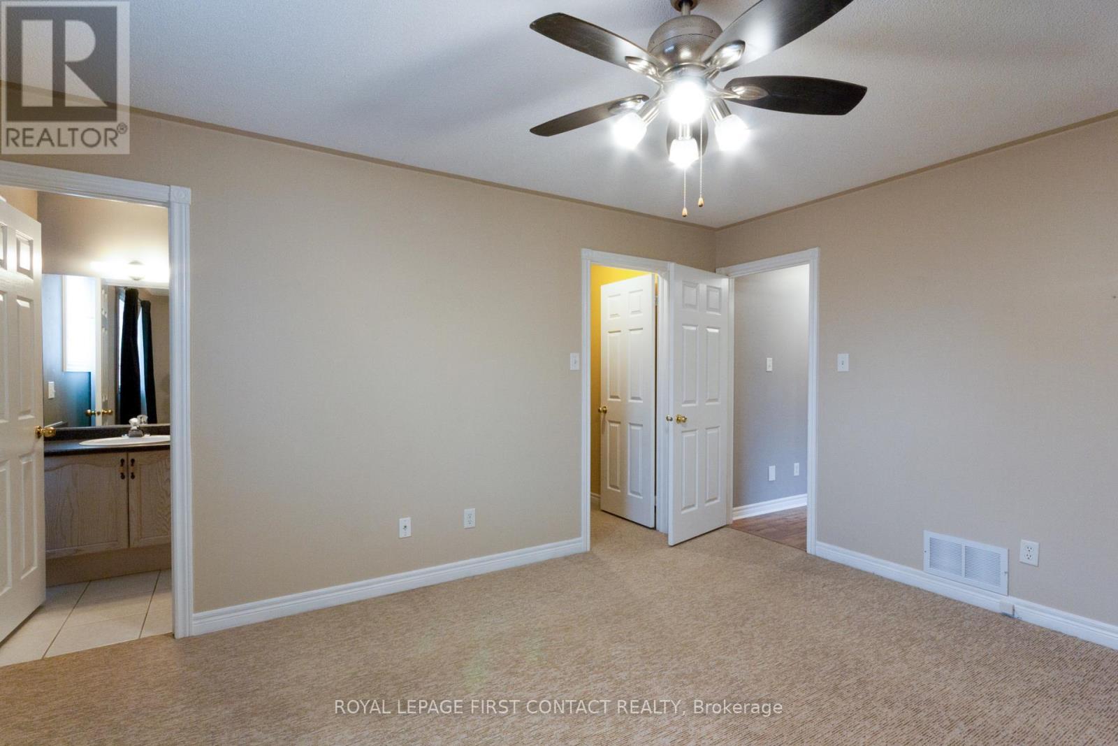












UPPER - 238 WESSENGER DRIVE

,
Barrie,




Ontario
L4N8R4

