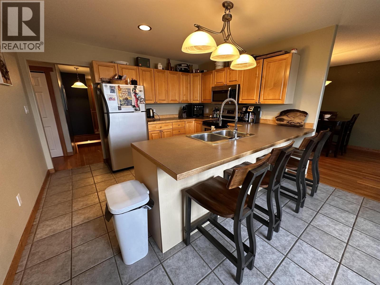 












4410 E 52 AVENUE

,
Fort Nelson,




British Columbia
V0C1R0

