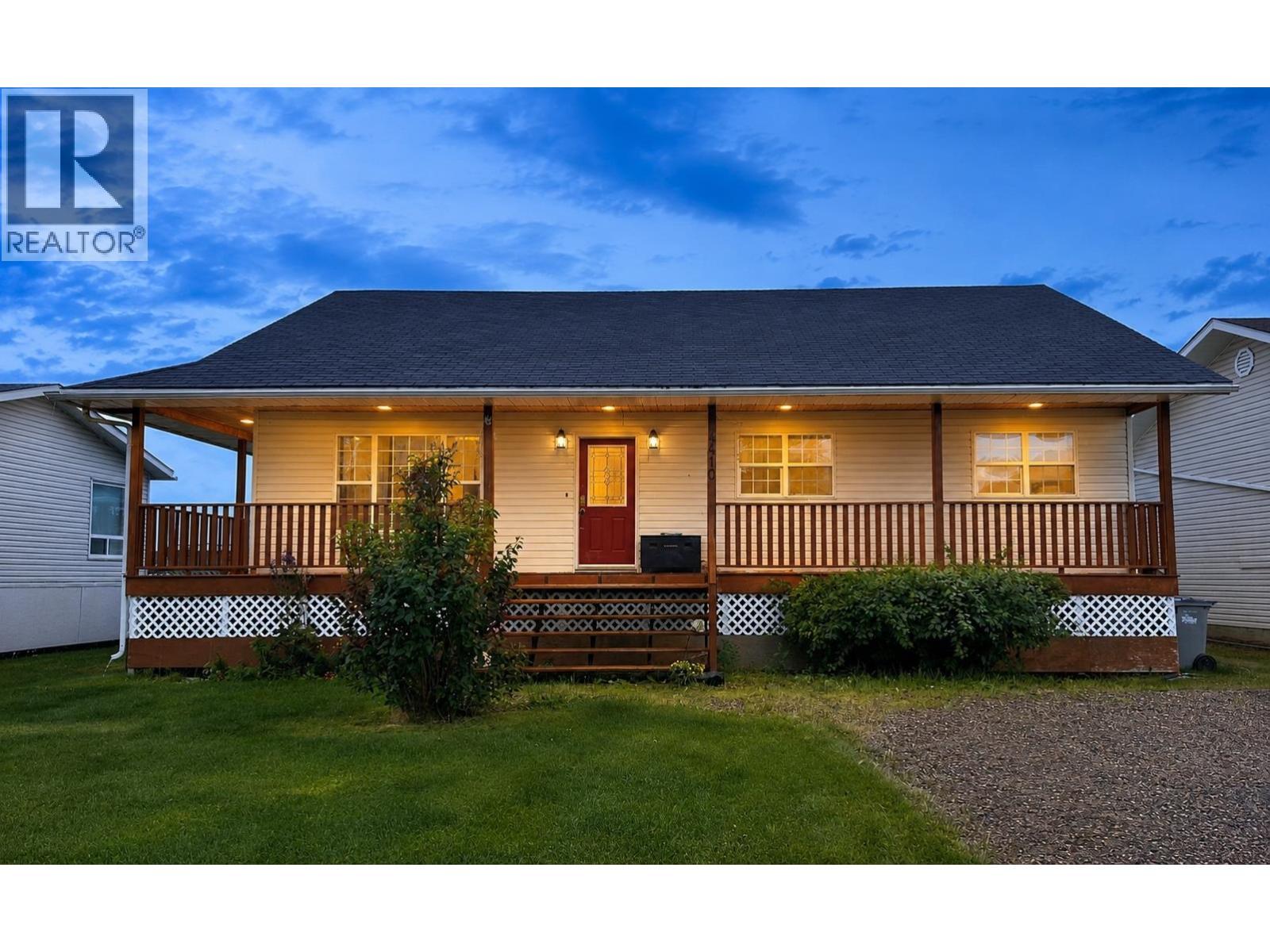 












4410 E 52 AVENUE

,
Fort Nelson,




British Columbia
V0C1R0

