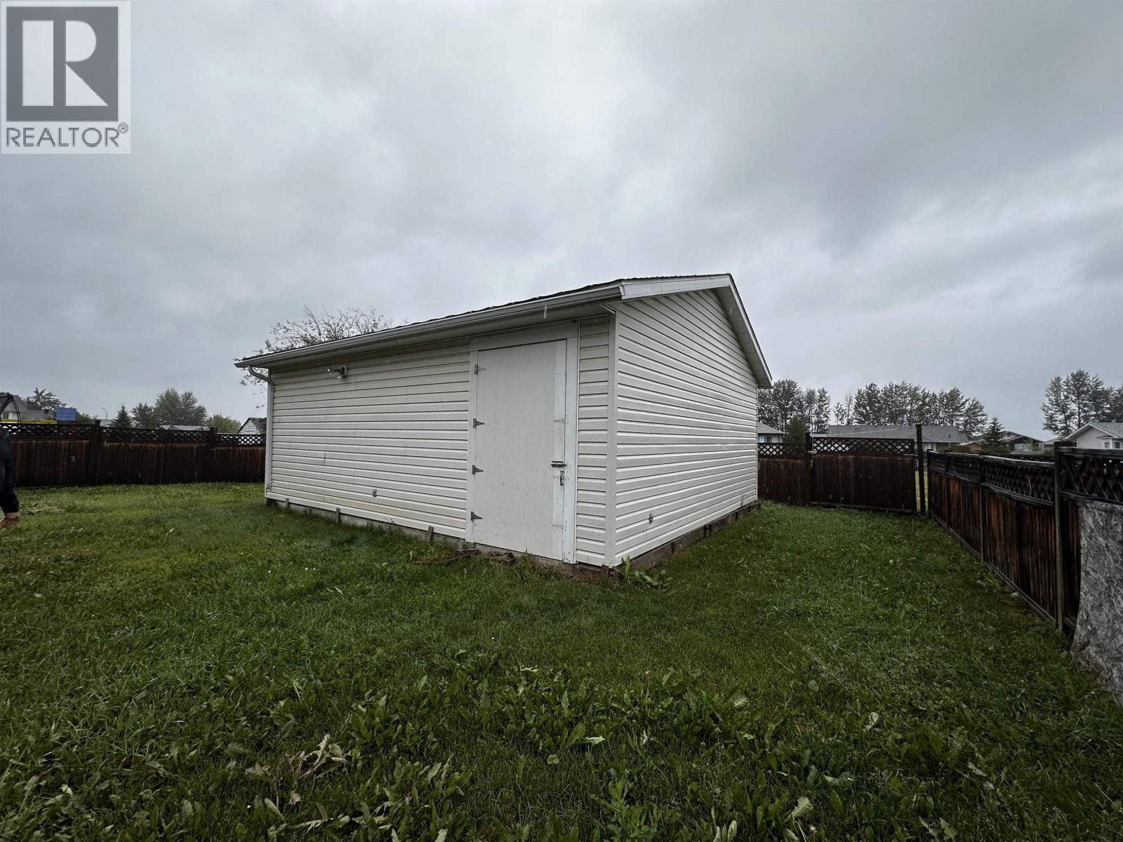 












4410 E 52 AVENUE

,
Fort Nelson,




British Columbia
V0C1R0

