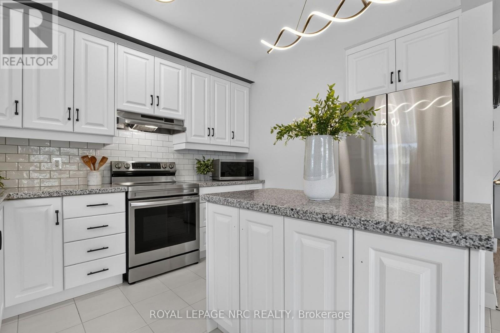 












3 CYCLONE LANE

,
Fort Erie (Crystal Beach),




Ontario
L0S1B0

