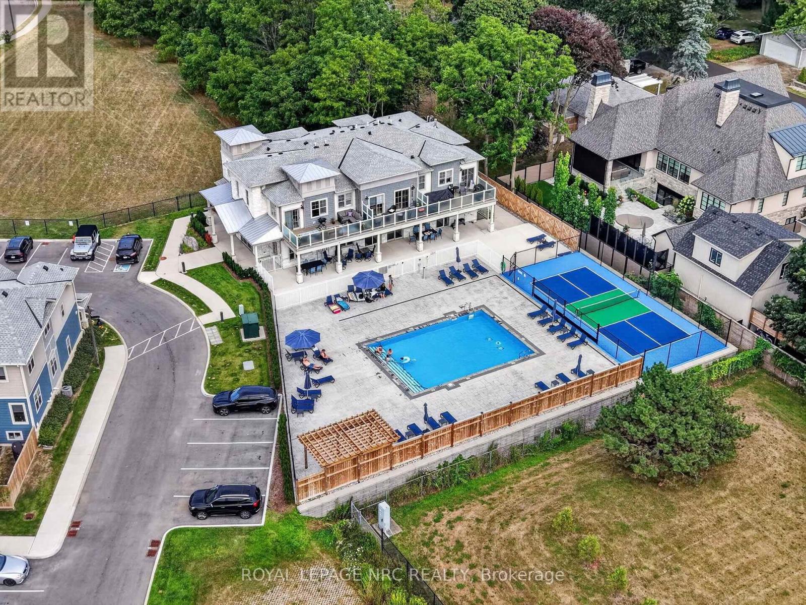 












3 CYCLONE LANE

,
Fort Erie (Crystal Beach),




Ontario
L0S1B0

