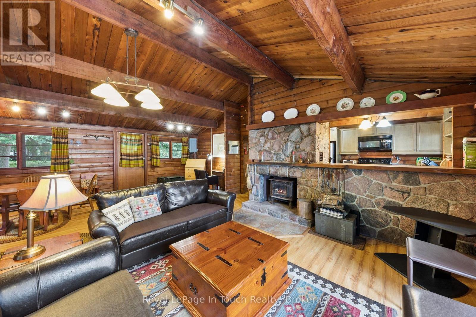 












25 CHIPPEWA CRESCENT

,
Tiny,




Ontario
L9M0C4


