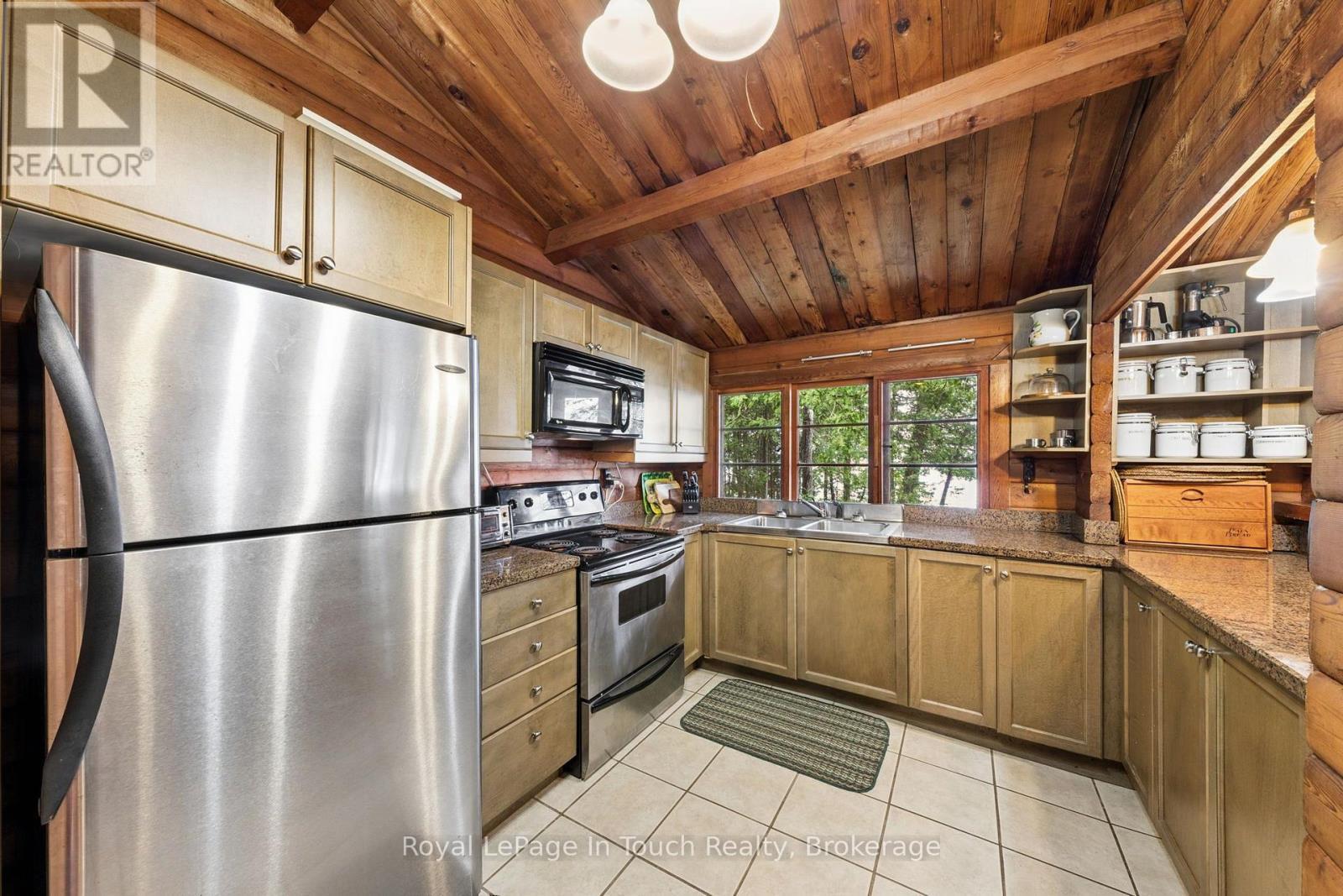 












25 CHIPPEWA CRESCENT

,
Tiny,




Ontario
L9M0C4

