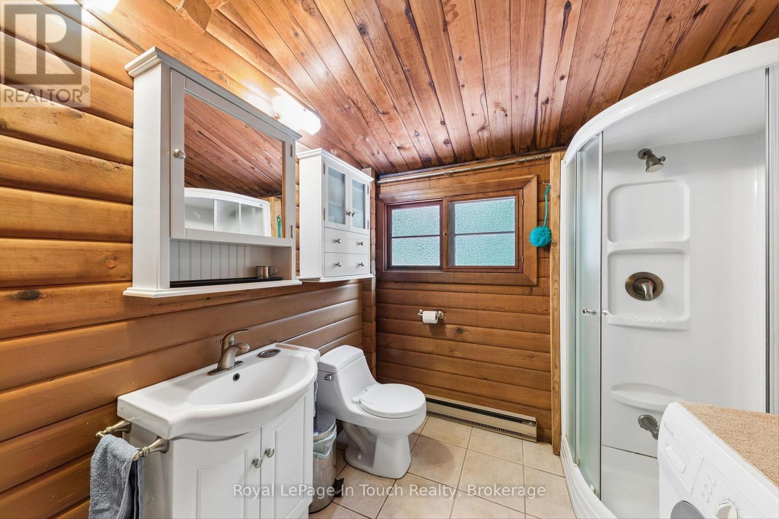 












25 CHIPPEWA CRESCENT

,
Tiny,




Ontario
L9M0C4

