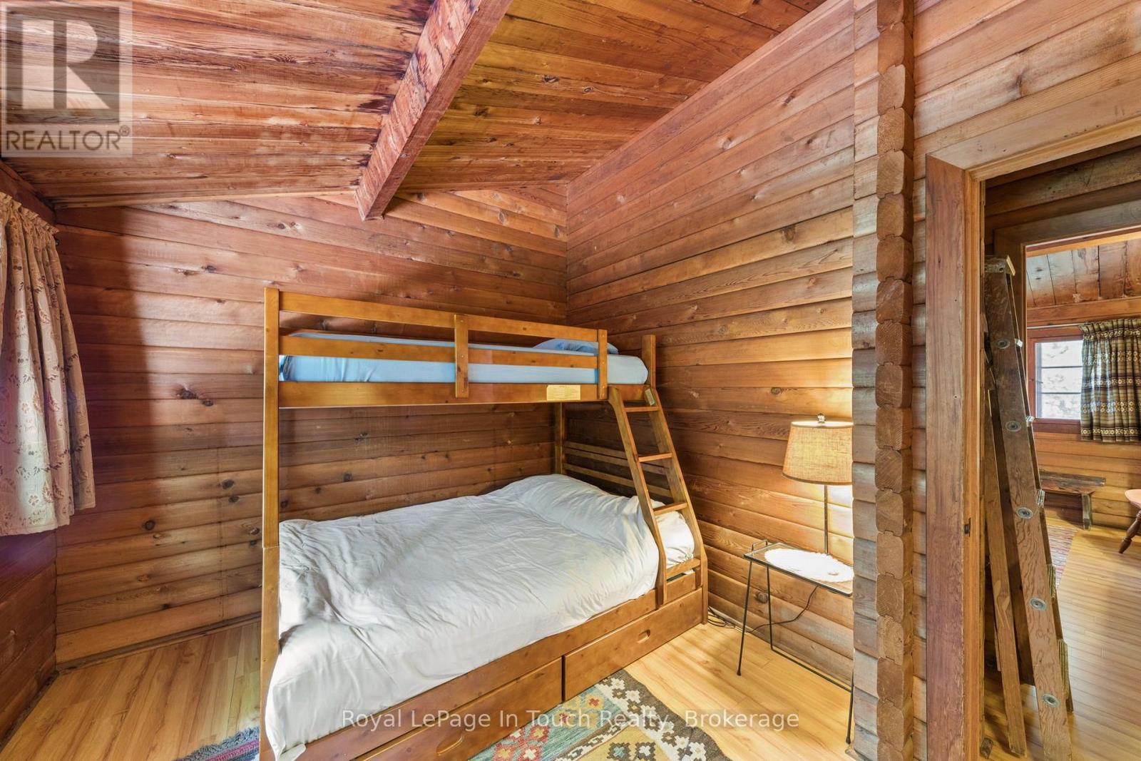 












25 CHIPPEWA CRESCENT

,
Tiny,




Ontario
L9M0C4

