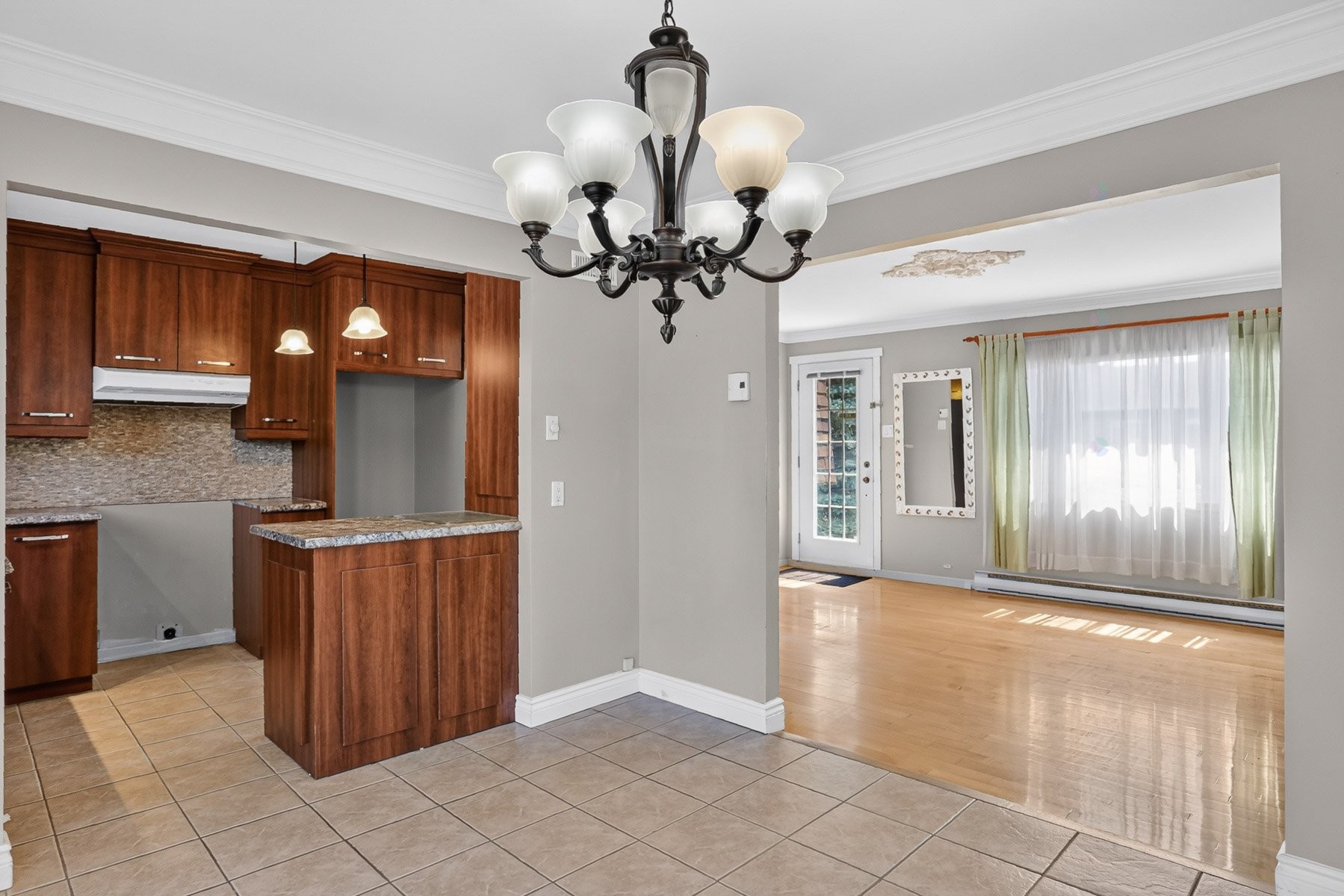 









5300


Rue de Champagne

,
Trois-Rivières,




QC
G8Y3R9

