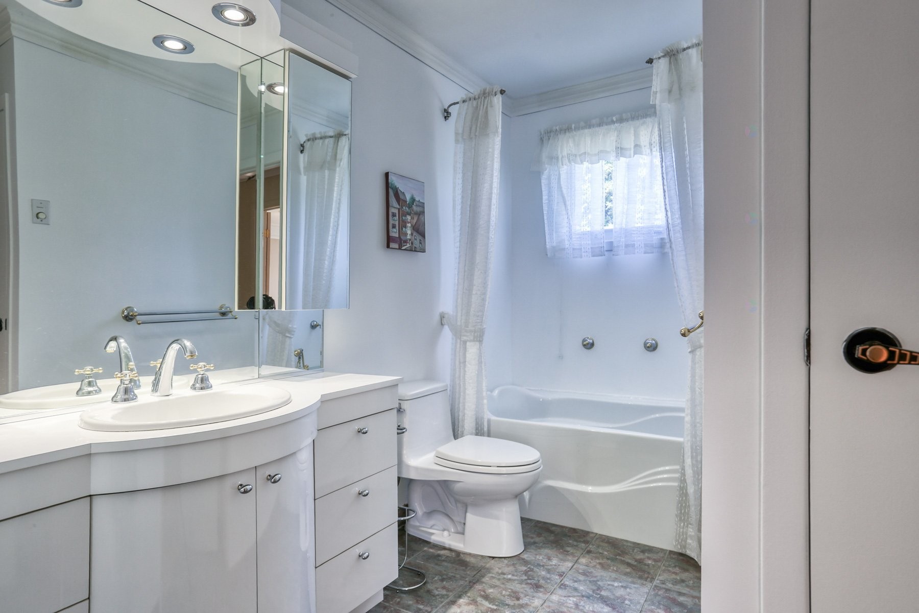 









5300


Rue de Champagne

,
Trois-Rivières,




QC
G8Y3R9

