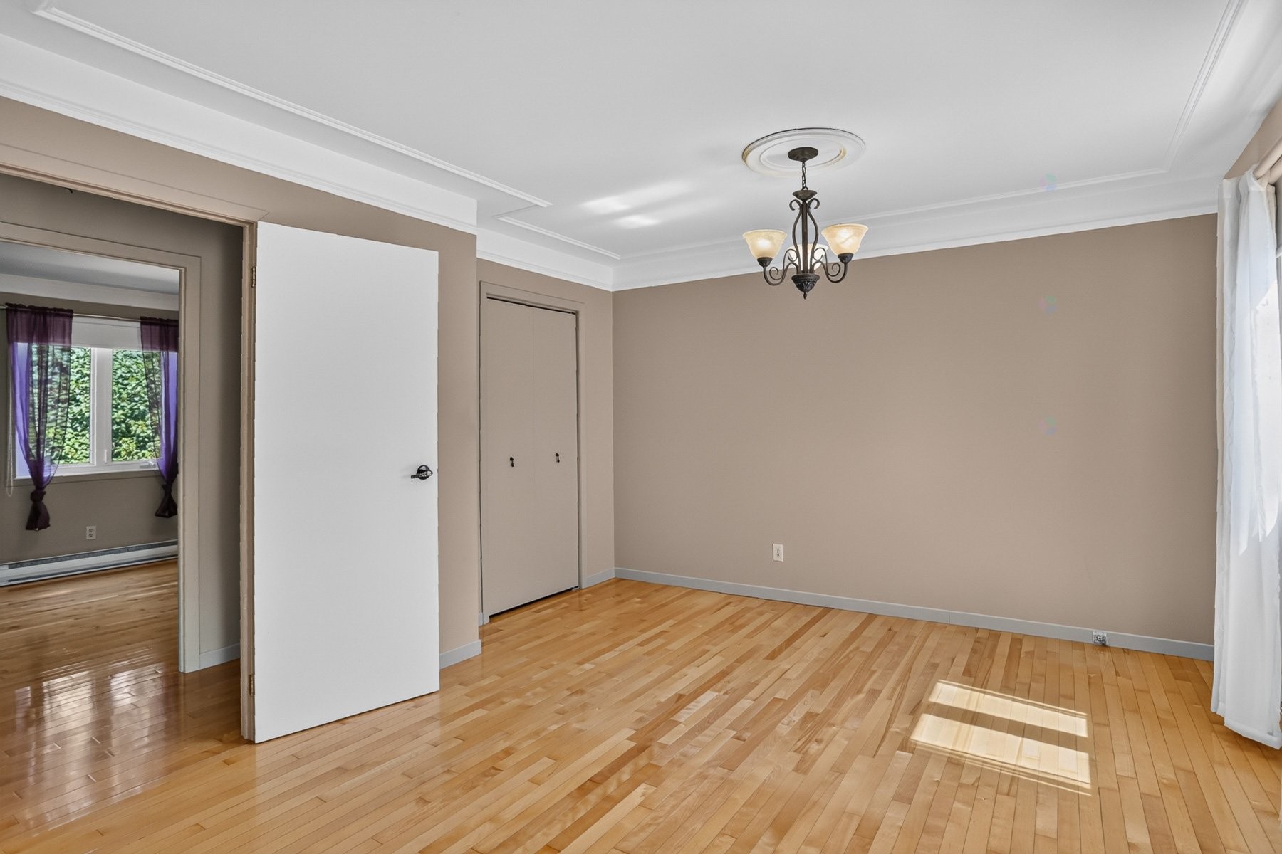 









5300


Rue de Champagne

,
Trois-Rivières,




QC
G8Y3R9

