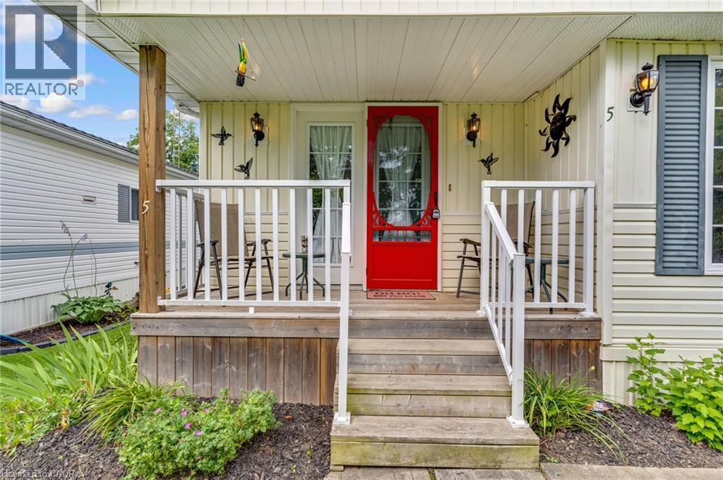 












5 WILLOWDALE Road

,
Cambridge,




Ontario
N1R8B2

