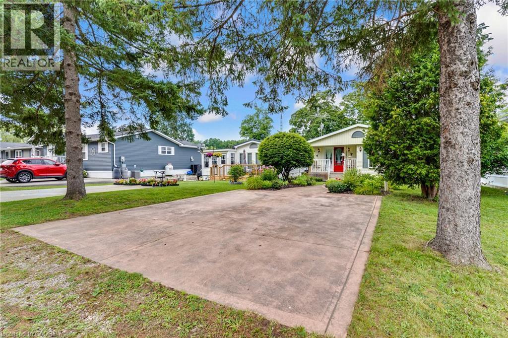 












5 WILLOWDALE Road

,
Cambridge,




Ontario
N1R8B2

