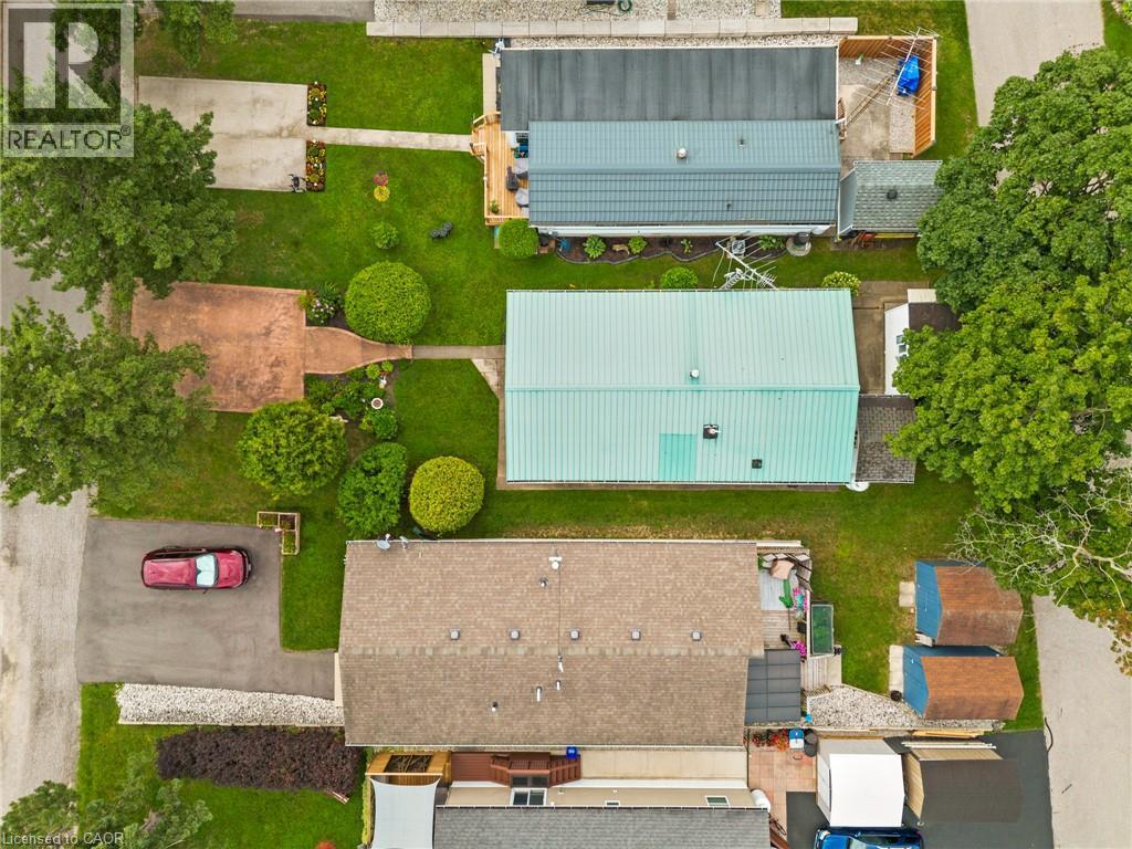 












5 WILLOWDALE Road

,
Cambridge,




Ontario
N1R8B2

