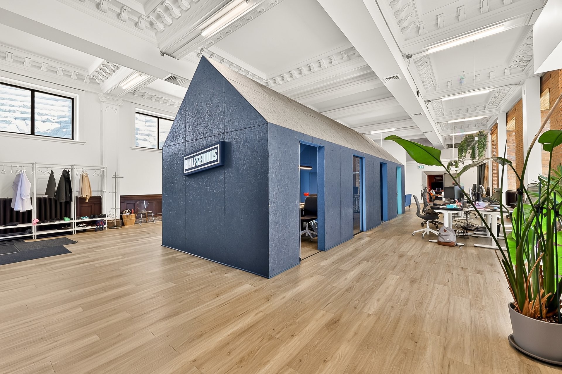 









4080


Rue St-Jacques

,
Montréal (Le Sud-Ouest),




QC
H4C1J2

