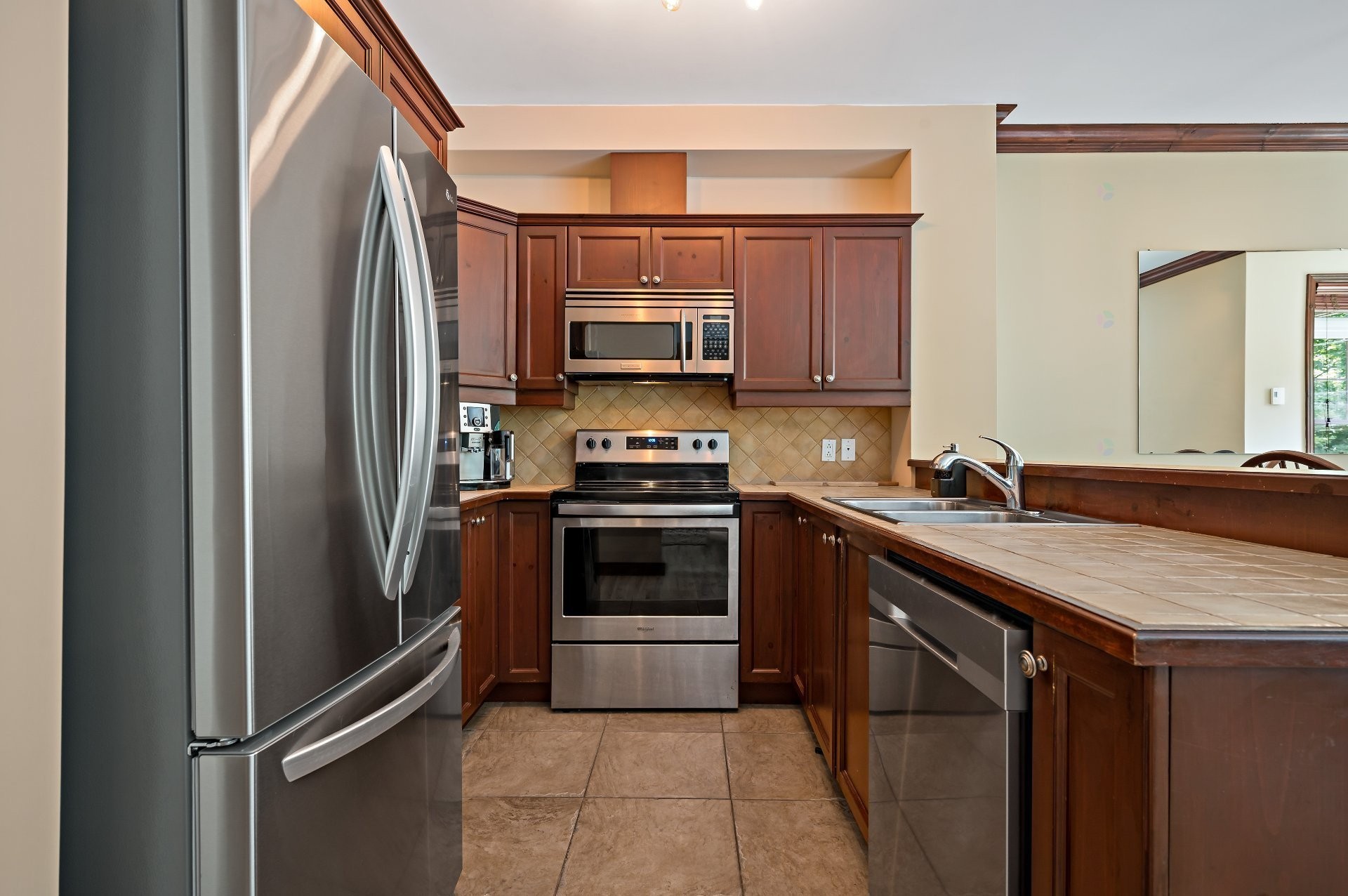 









300


Rue du Mont-Plaisant

, 10,
Mont-Tremblant,




QC
J8E1L2

