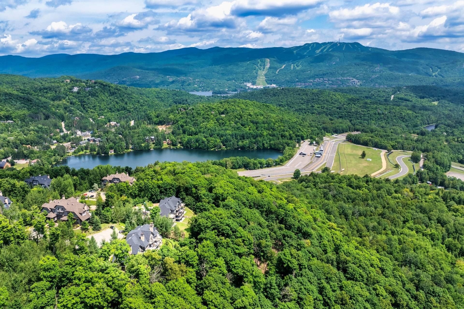 









300


Rue du Mont-Plaisant

, 10,
Mont-Tremblant,




QC
J8E1L2


