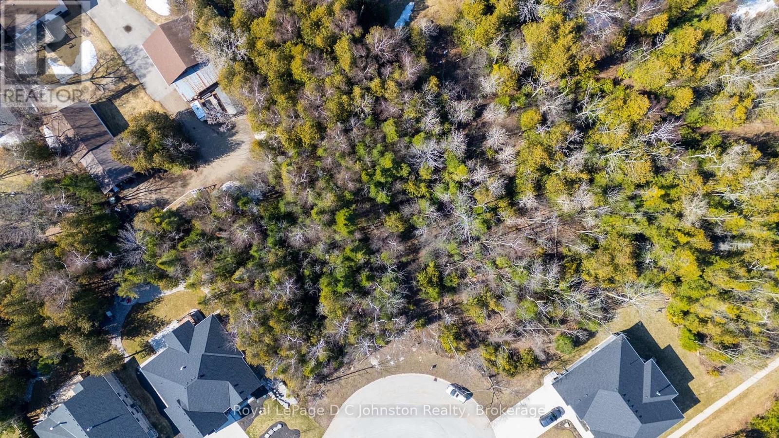 












13 LAKESIDE WOODS CRESCENT

,
Saugeen Shores,







Ontario
N0H2C6

