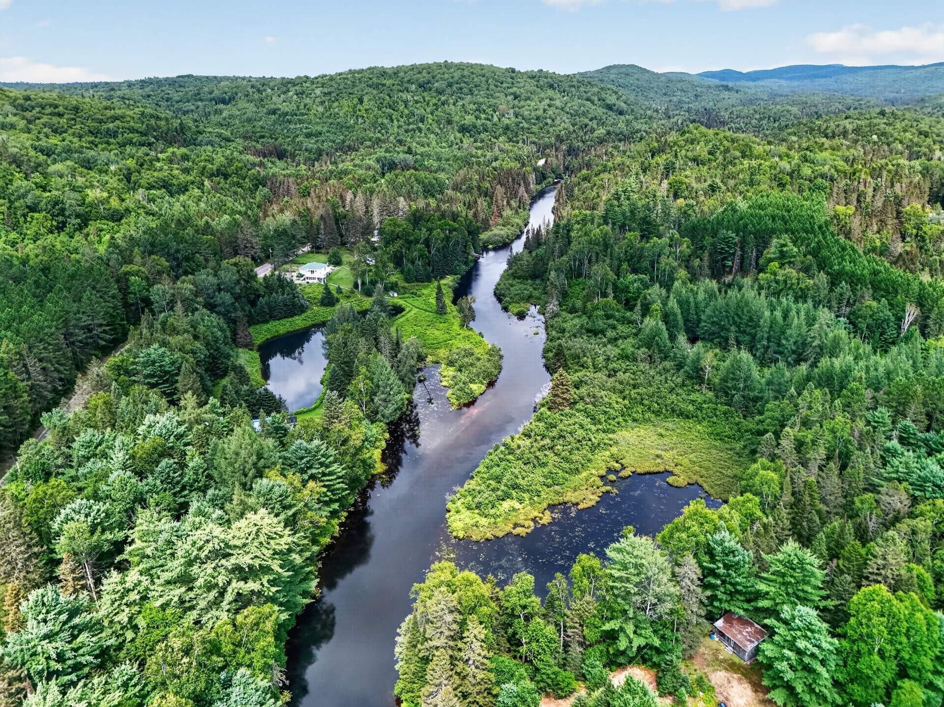 









819


Ch. du Lac-Macaza

,
La Macaza,




QC
J0T1R0

