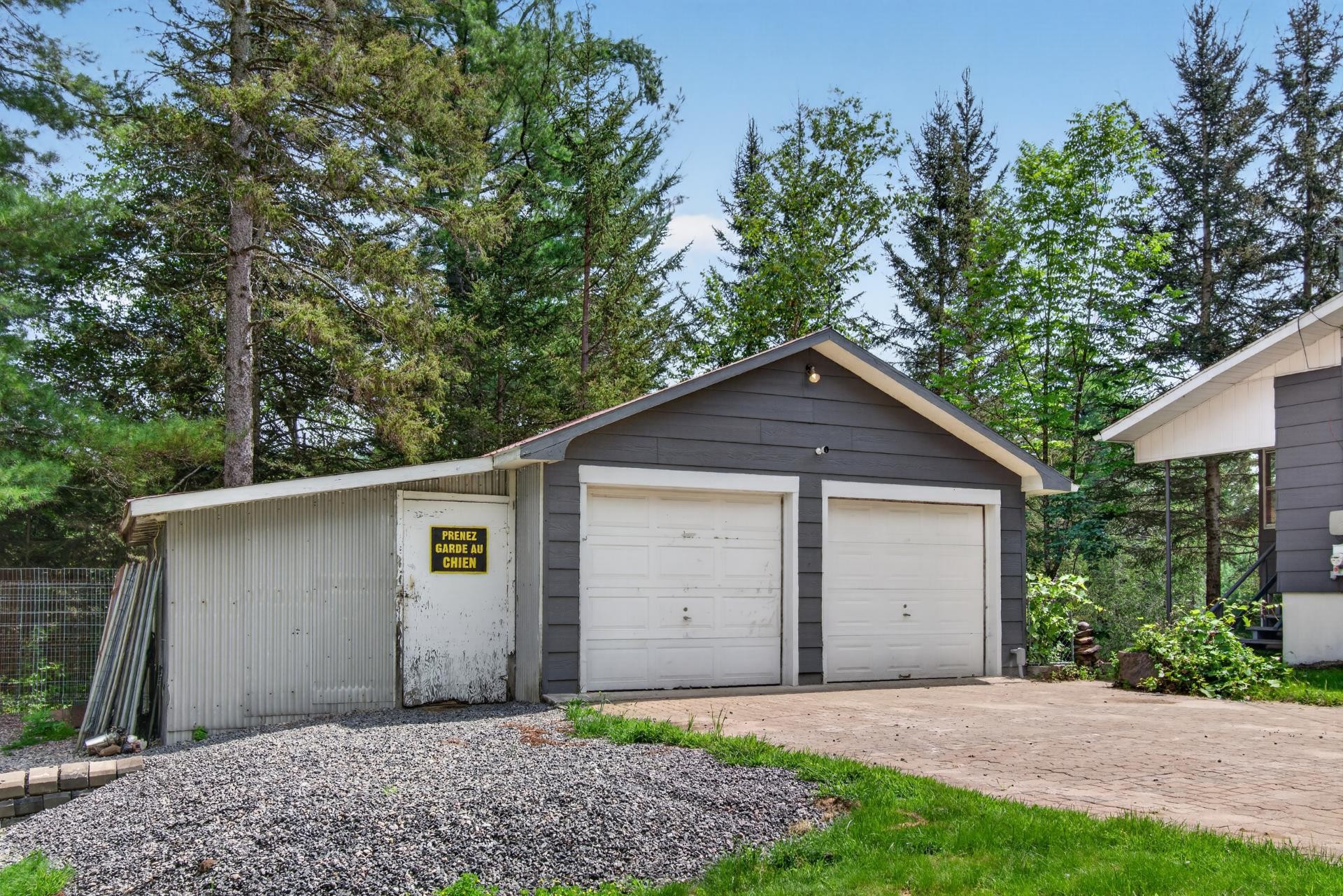 









819


Ch. du Lac-Macaza

,
La Macaza,




QC
J0T1R0

