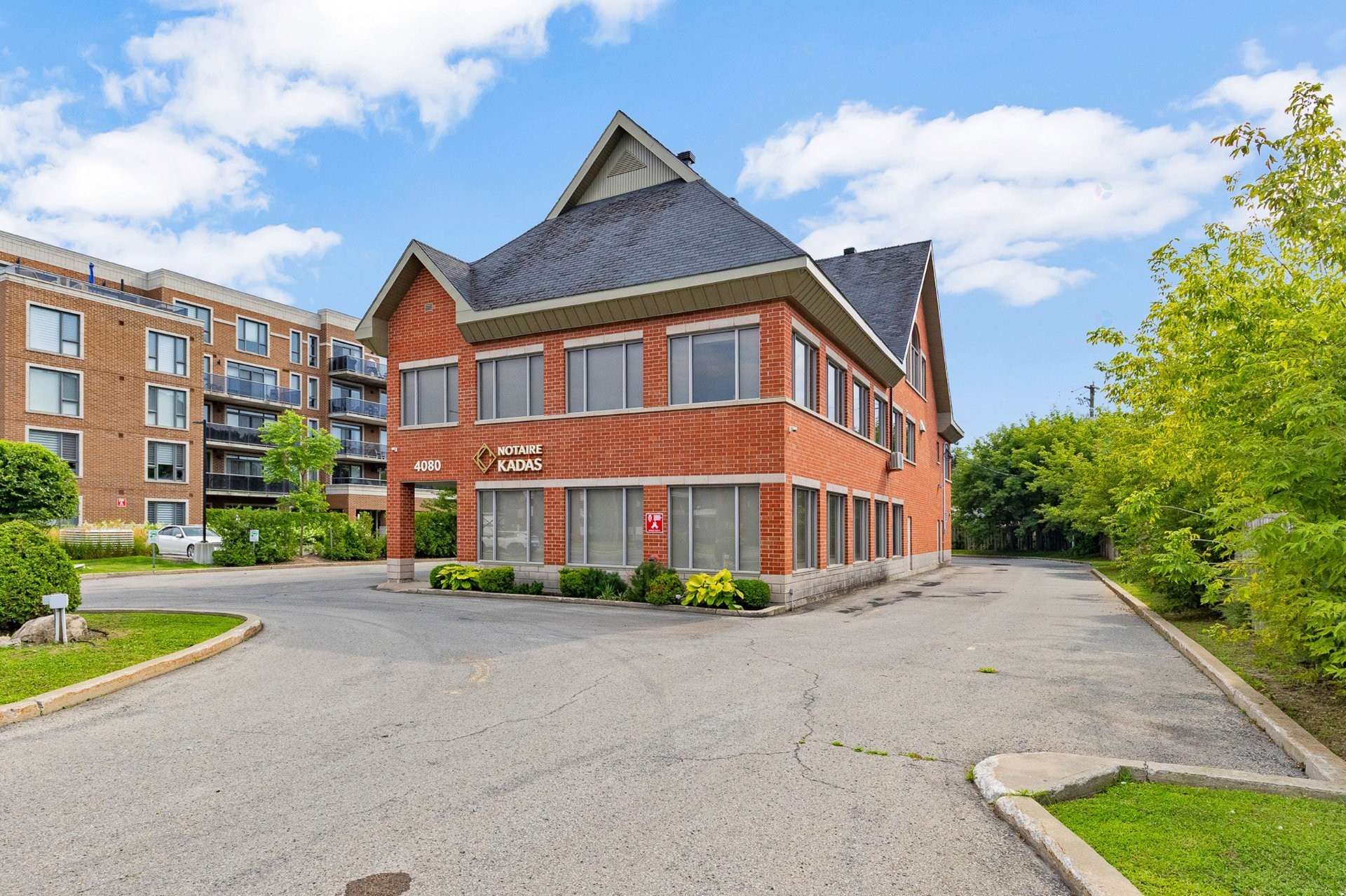









4080


Boul. des Sources

,
Dollard-des-Ormeaux,




QC
H9B2C8

