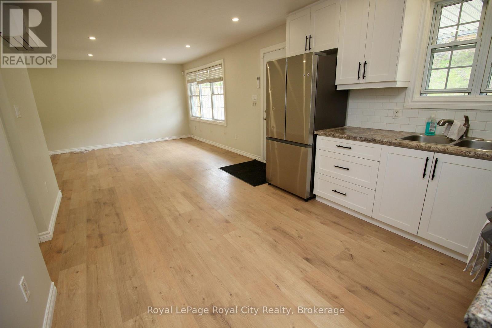 












405 MAIN STREET S

,
Guelph/Eramosa (Rockwood),




Ontario
N0B2K0

