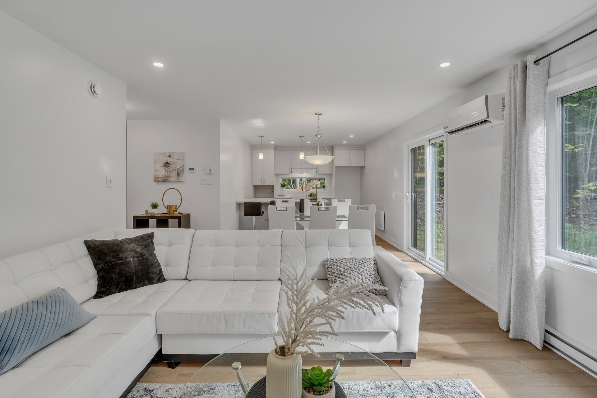 









14A


Ch. Crouch

,
Val-des-Monts,




QC
J8M1M9

