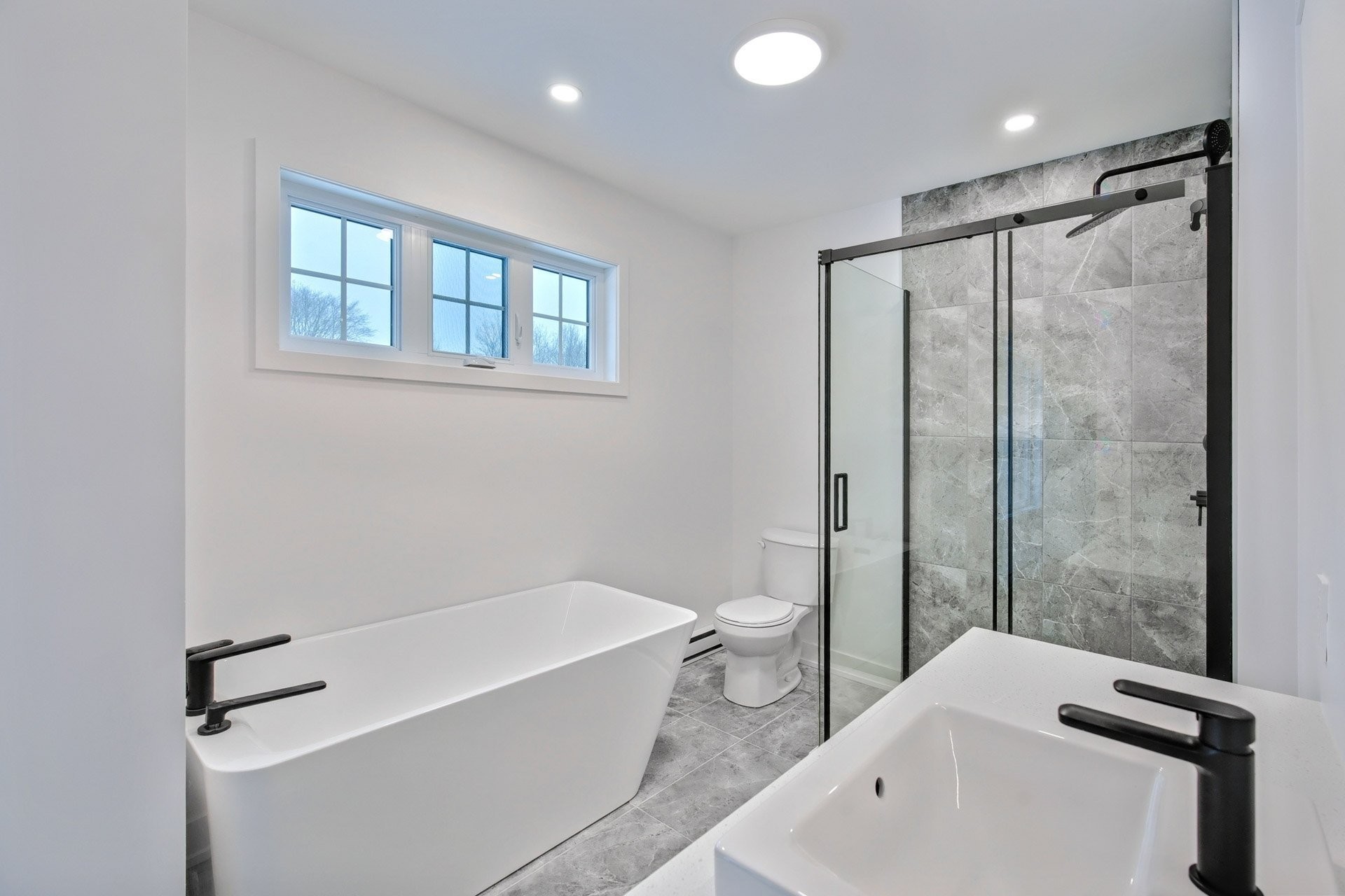 









15B


Ch. Crouch

,
Val-des-Monts,




QC
J8M1M9

