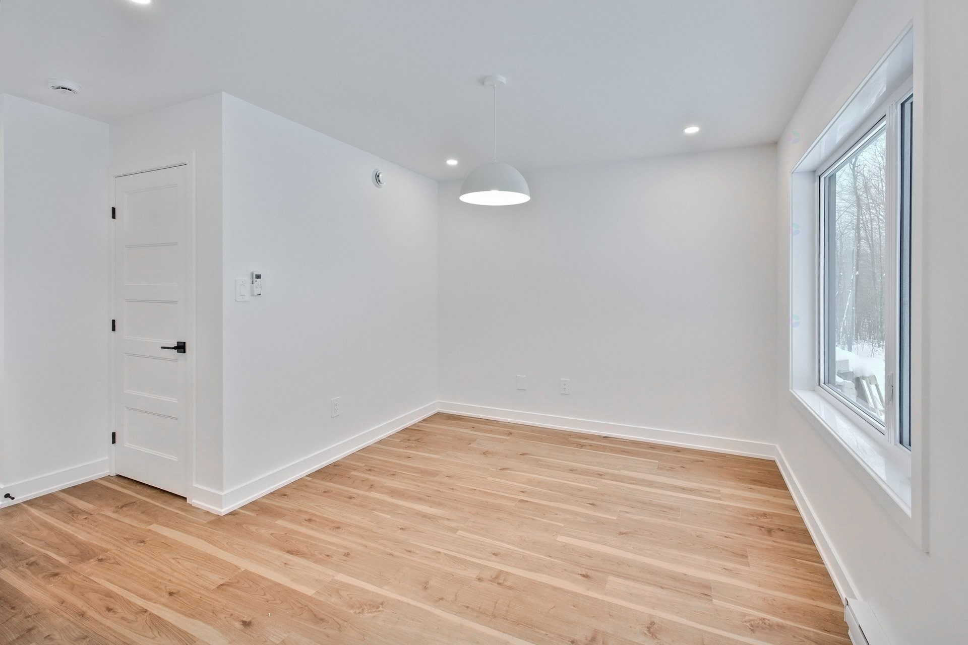 









15B


Ch. Crouch

,
Val-des-Monts,




QC
J8M1M9

