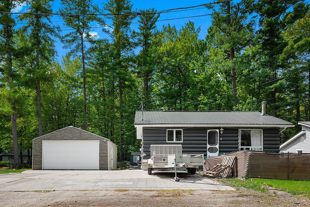 









6


Av. Fernbank

,
Bristol,




QC
J0X1G0

