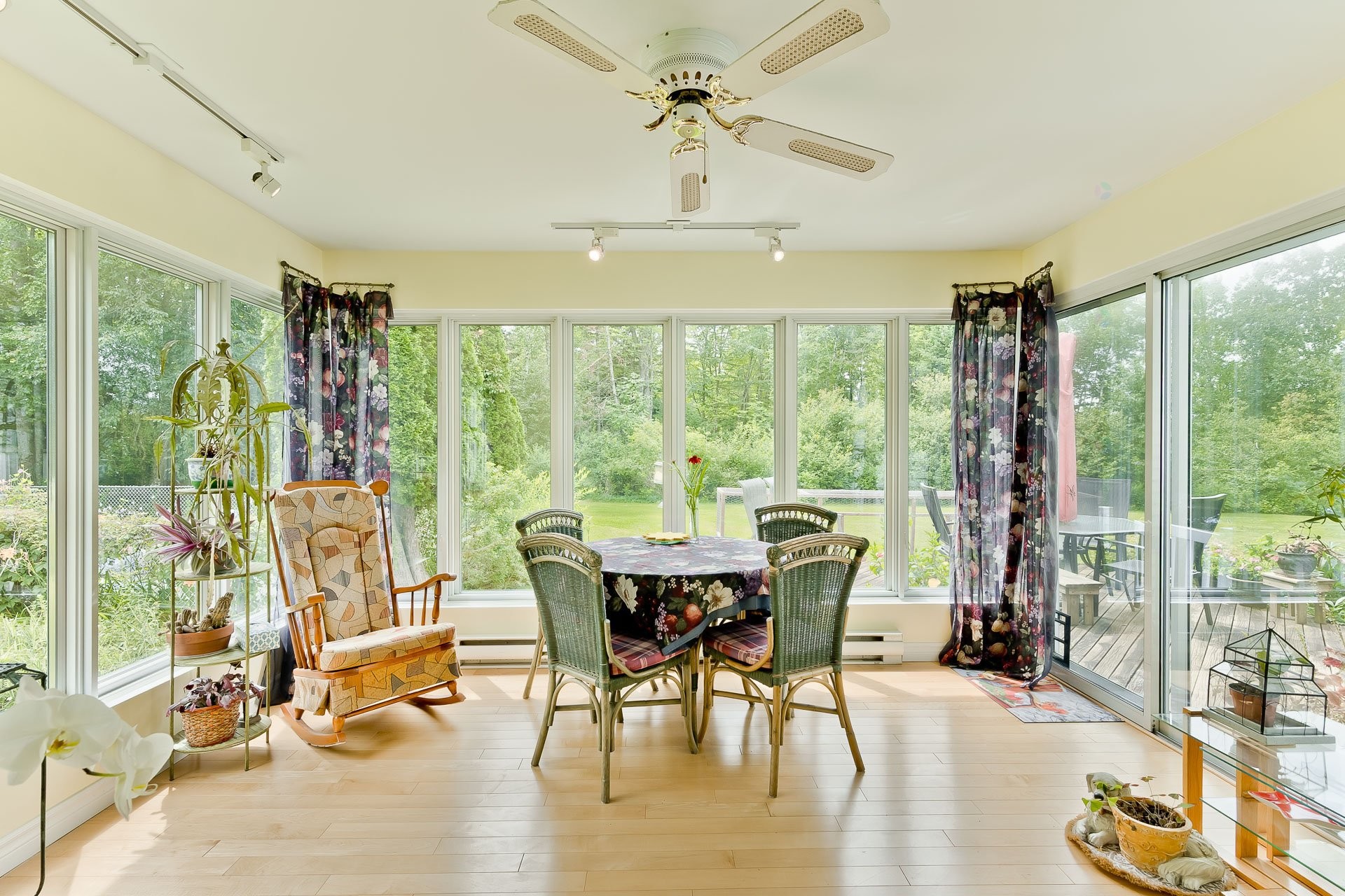 









5148


Ch. Blanchette

,
Sherbrooke (Brompton/Rock Forest/Saint-Élie/Deauville),




QC
J1N0C7

