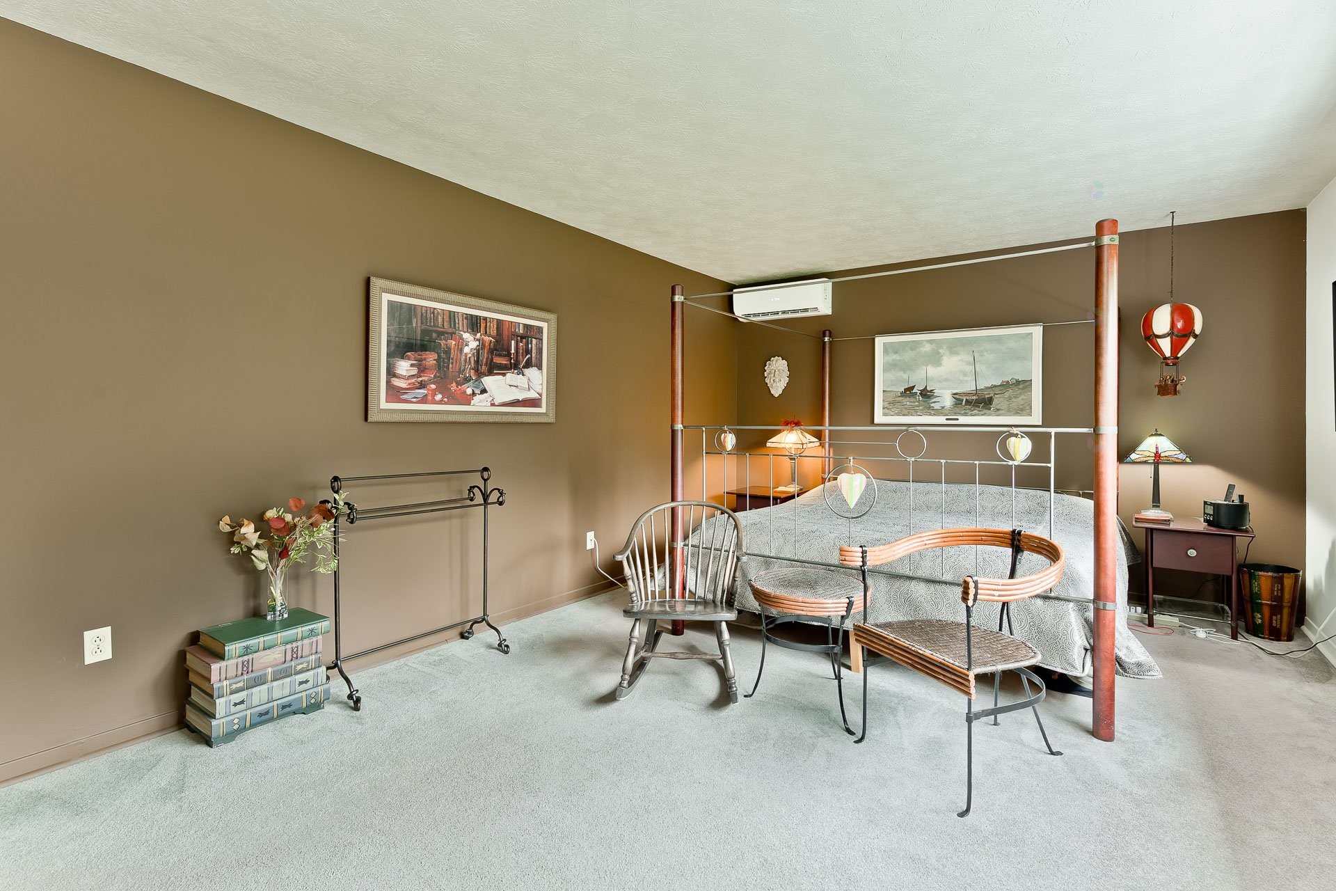 









5148


Ch. Blanchette

,
Sherbrooke (Brompton/Rock Forest/Saint-Élie/Deauville),




QC
J1N0C7

