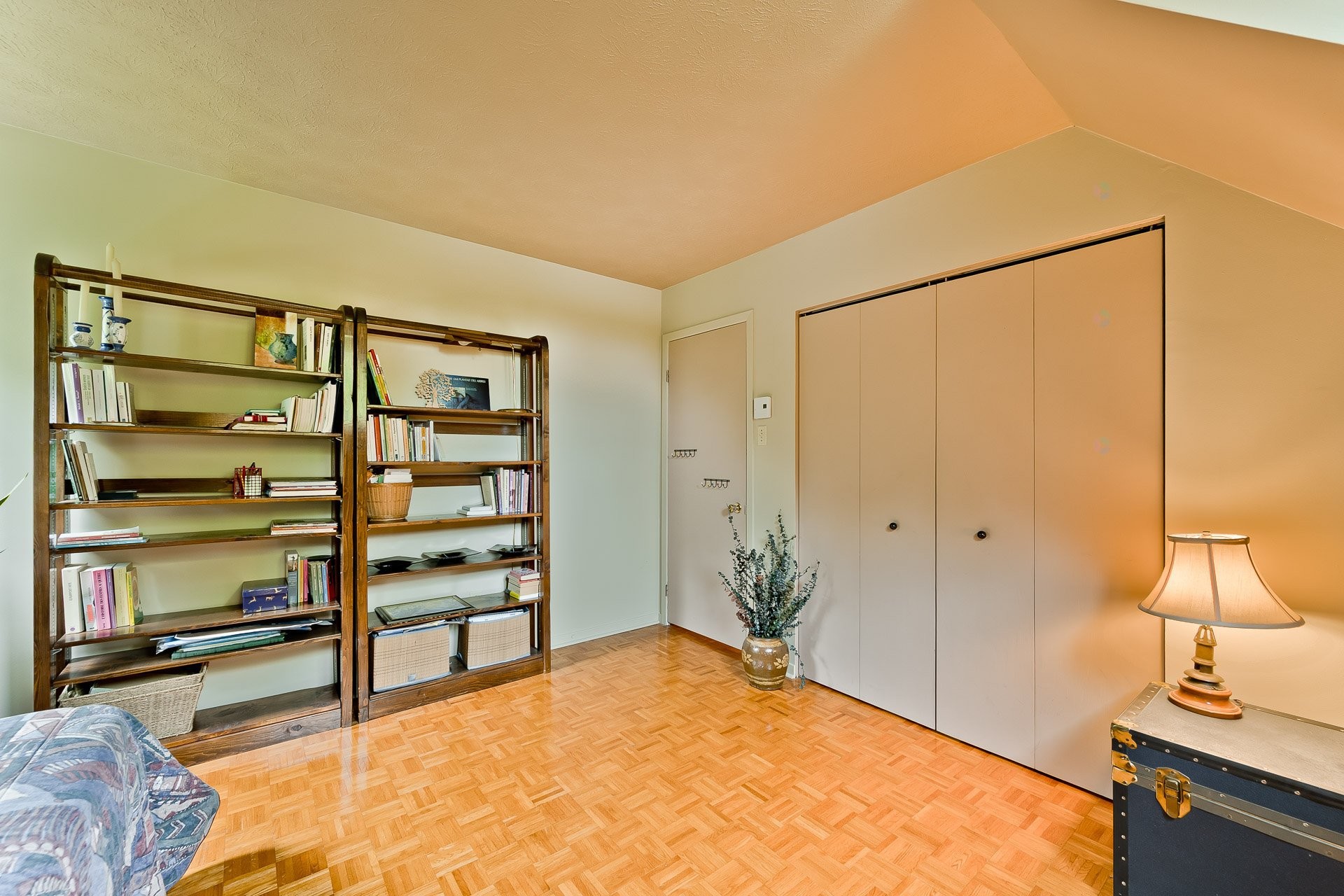 









5148


Ch. Blanchette

,
Sherbrooke (Brompton/Rock Forest/Saint-Élie/Deauville),




QC
J1N0C7


