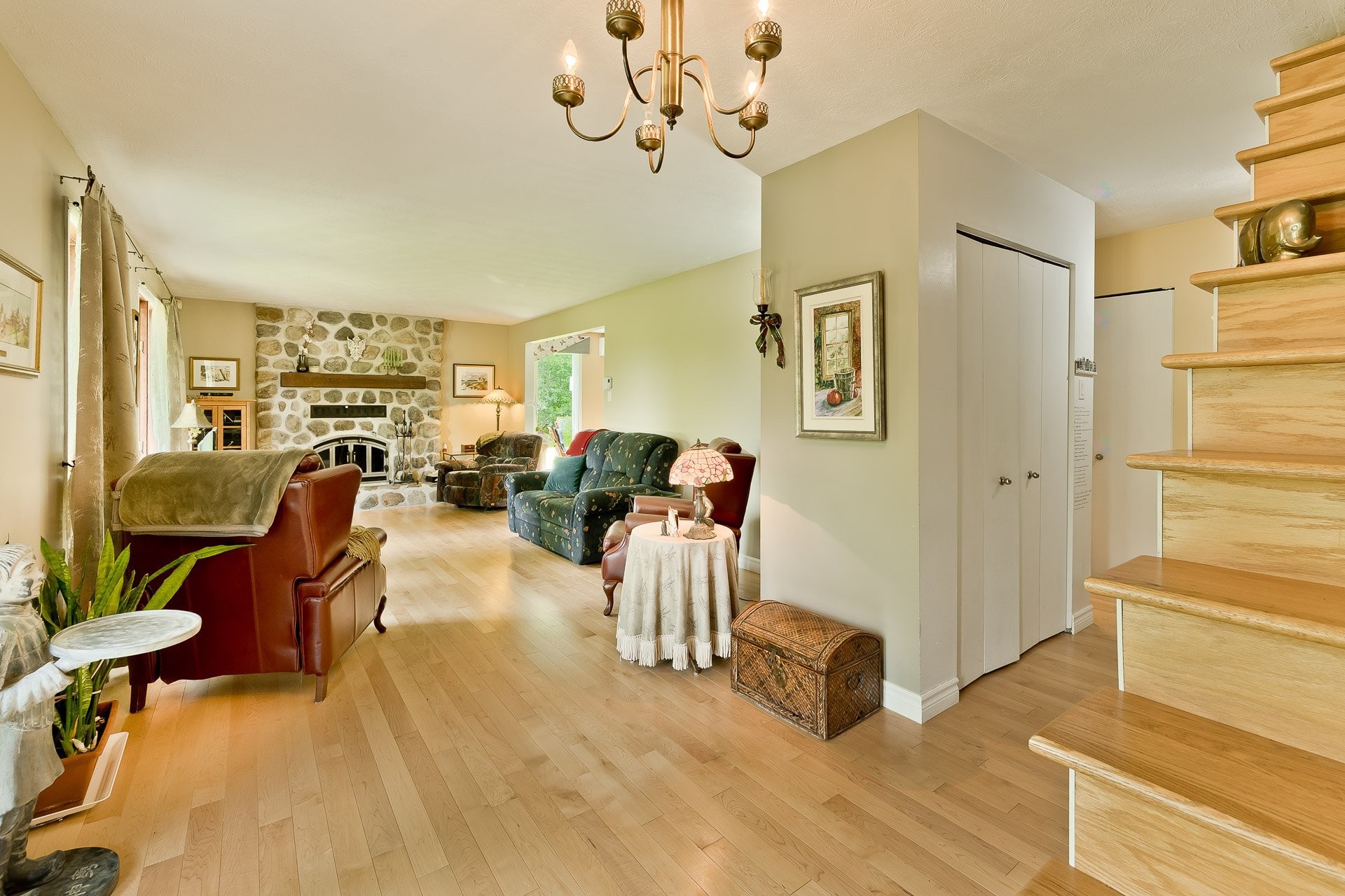 









5148


Ch. Blanchette

,
Sherbrooke (Brompton/Rock Forest/Saint-Élie/Deauville),




QC
J1N0C7

