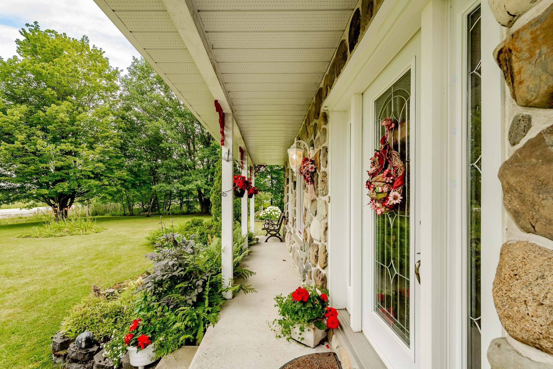 









5148


Ch. Blanchette

,
Sherbrooke (Brompton/Rock Forest/Saint-Élie/Deauville),




QC
J1N0C7

