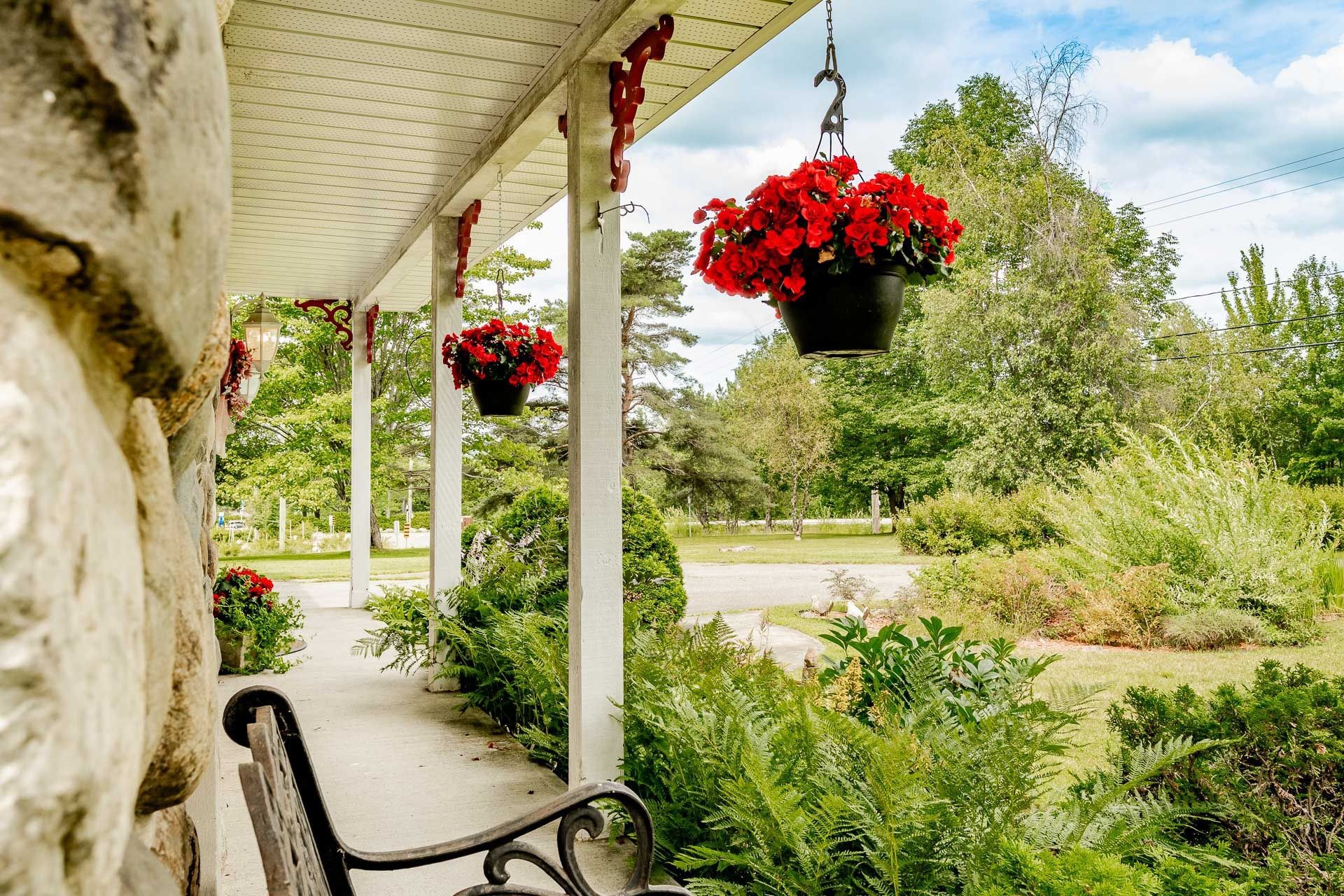 









5148


Ch. Blanchette

,
Sherbrooke (Brompton/Rock Forest/Saint-Élie/Deauville),




QC
J1N0C7

